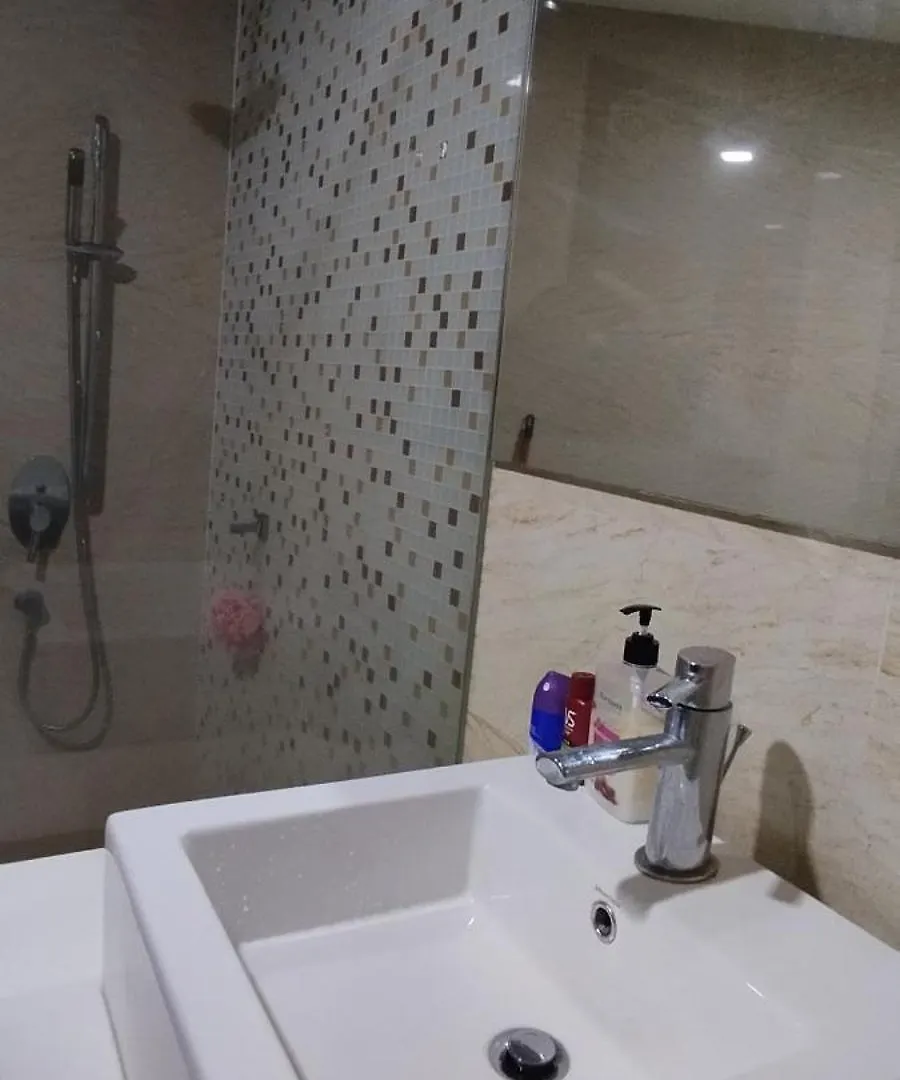 Regalia Luxury Skypool Hostel 吉隆坡